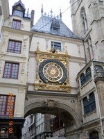 Image Seine19 Rouen Le gros horloge